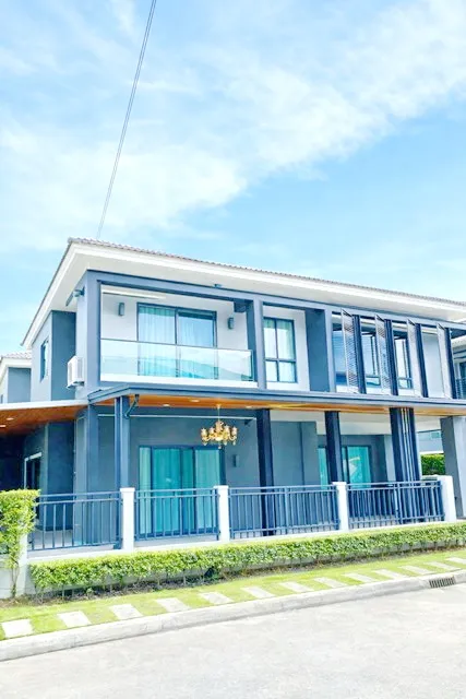 บ้านเดี่ยว 2 ชั้น หลังมุม 4 นอน 4 น้ำ คฤหาสน์ลด50% จาก 70,000B-M.ไทวัสดุ และ โรบินสัน ราชพฤกษ์ 950 ม. 4 นอน และโฮมโปร ชั