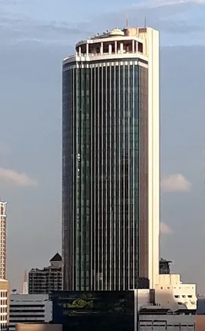 - ต้องการให้เช่า Office อาคารยูไนเต็ดเซ็นเตอร์ 1นอน1น้ำ 85000 - ไม่ไกลจาก - ทำเลดี