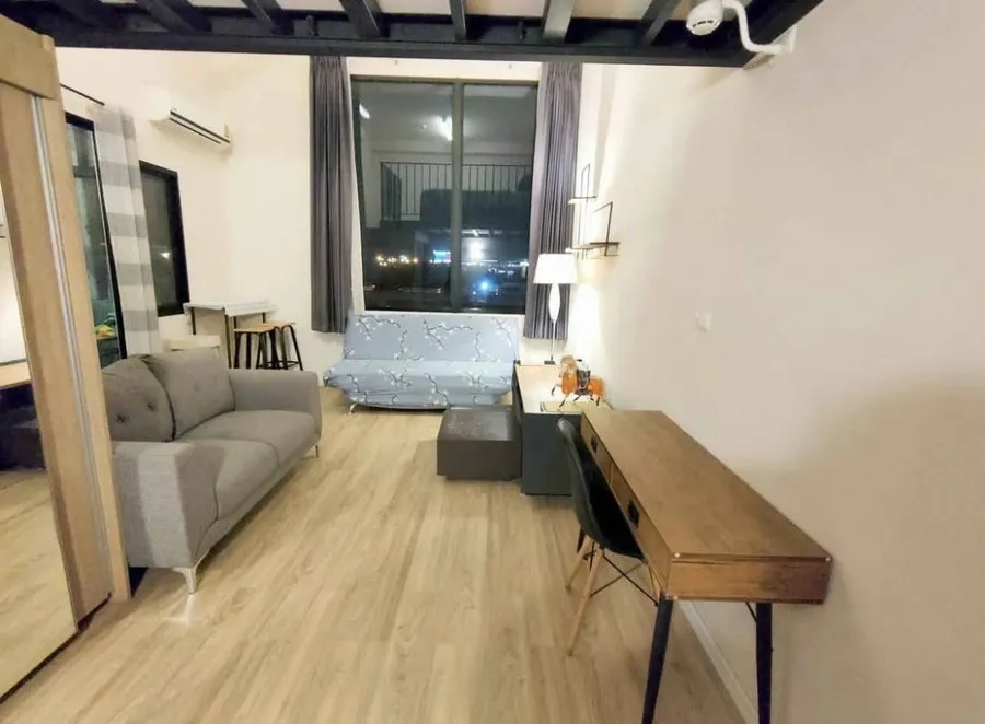 ขายด่วนพร้อมผู้เช่า คอนโด Blossom Condo Fashion Al