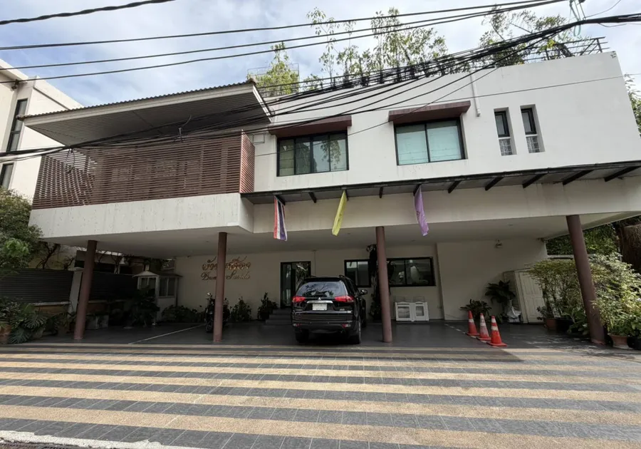 ให้เช่า บ้านแฝด ซ.สุขุมวิท 24