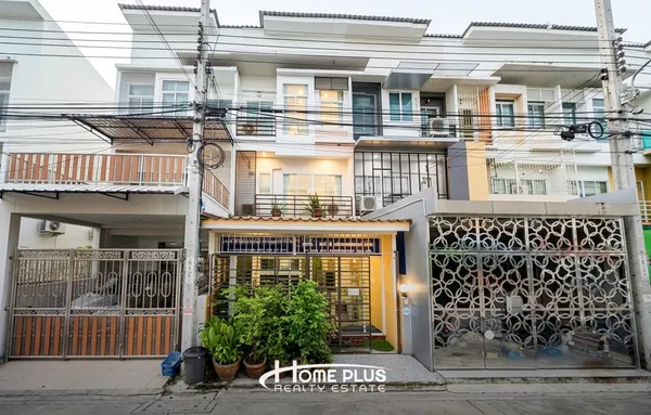 ทาวน์โฮม 3 ชั้น บ้านบุษรา เพชรเกษม 81 ถนนมาเจริญ แขวงหนองค้างพลู