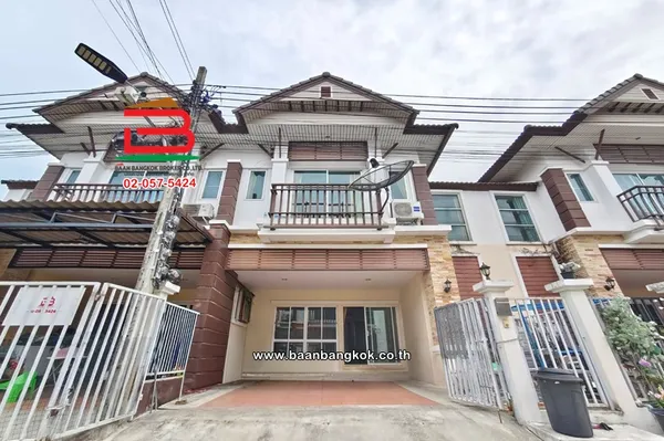 ทาวน์เฮาส์ 2 ชั้น เนื้อที่ 21.5 ตร.ว. โครงการ เดอะ ทาวน์ พหลโยธิน-เพิ่มสิน (The Town Phaholyothin-Phoemsin) (ซอยเพิ่มสิน 20 แยก 6) ถนนพหลโยธิน-สุขาภิบาล 5 แขวงสายไหม เขตสายไหม