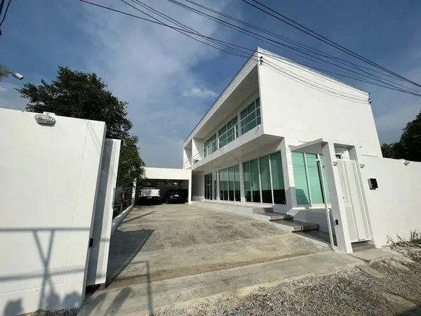 ให้เช่าบ้านเดี่ยวสร้างเอง สไตล์ Modern 2 ชั้น 80 ตรว. 5 ห้องนอน ใกล้สนามบินสุวรรณภูมิ , Robinson Lifestyle ลาดกระบัง