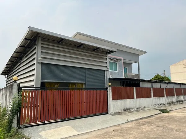 ให้เช่าโรงงานเครื่องสำอางค์ 100 ตารางวา 6 ห้องทำงาน ระบบไฟฟ้า 3 เฟส ,internet ,CCTV แสมดำ เขตบางขุนเทียน (RK1048)