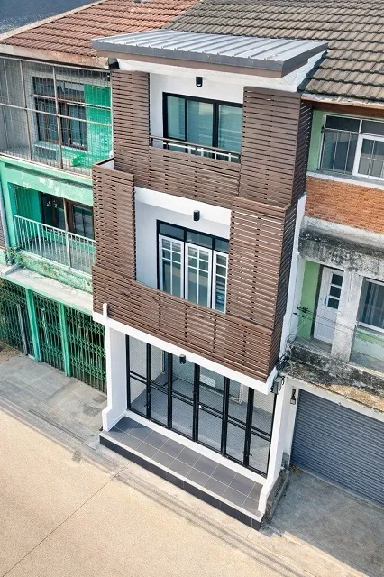 รร.นานาชาติเวลล์ส อ่อนนุช 600 ม. AIRBNB อาคาร 3ชั้น 5นอน ใกล้ BTSบางจาก 460ม. 5น้ำ 18 ตร.ว.208 ตร.ม. 6 แอร์