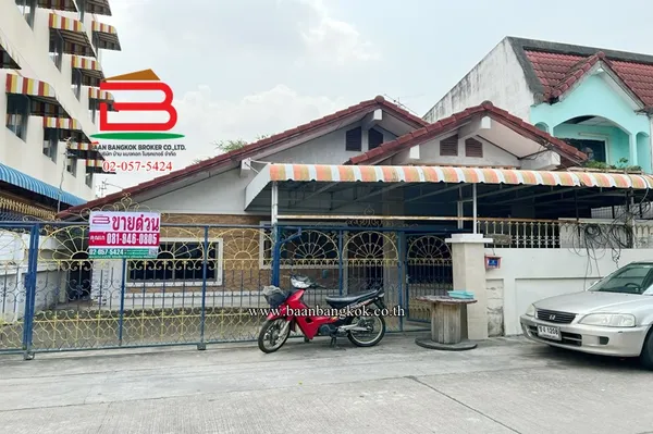 บ้านเดี่ยว หมู่บ้าน ชุมชนเดชเจริญ 2 (ซอยลำลูกกา 6) เนื้อที่ 48 ตรว. ถนนพหลโยธิน อำเภอลำลูกกา จังหวัดปทุมธานี