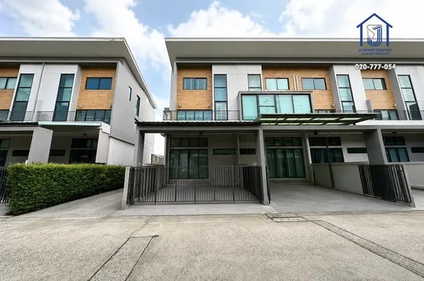 ขายและให้เช่าทาวน์โฮม 3 ชั้น หมู่บ้านอีโค สเปซ บางนา–วงแหวน หลังมุม ถนนคู่ขนานกาญจนภิเษก(วงแหวนตะวันออก)