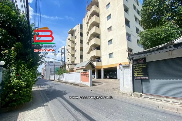 คอนโดมิเนียม เนื้อที่ 32 ตร.ม. โครงการ Chaengwattana 12 Condo Town (แจ้งวัฒนะ 12 คอนโดทาวน์) ถนนแจ้งวัฒนะ แขวงทุ่งสองห้อง เขตหลักสี่