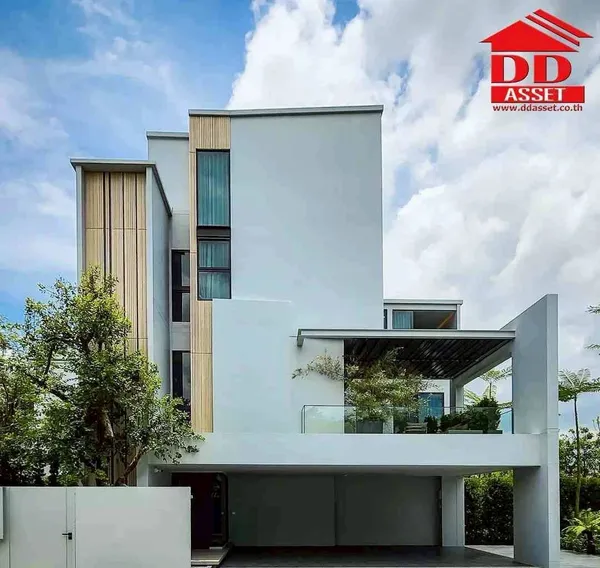 For Rent/For Sale VIVE 2 Krungthep Kreetha 
(วีเว่ 2 กรุงเทพกรีฑา) บ้านเดี่ยว 3 ชั้นระดับ Ultra Luxury