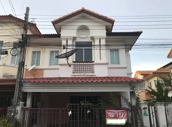 บ้านพร้อมอยู่ ใกล้ Mega Bangna! ทาวน์โฮม 27.9 ตร.ว. 3 นอน 3 น้ำ ต่อเติมครัวแล้ว จอดรถ 2 คัน
