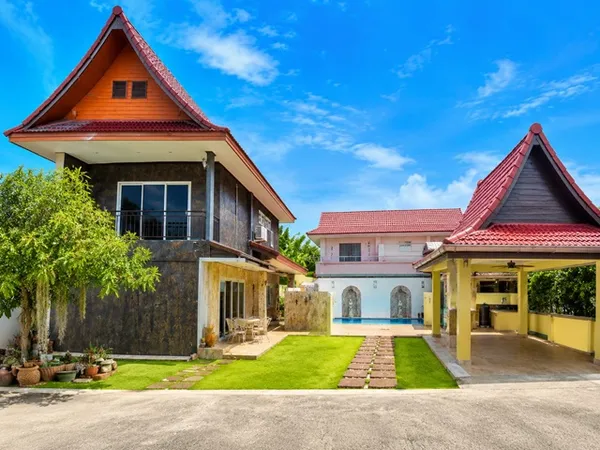 พรประภานิมิตร13-19 พูลวิลล่า 2 ชั้น 3 นอน 3 น้ำ ใกล้เทศบาลเมืองหนองปรือ 500 ม. 132 ตร.ว. 527 ตร.ม. พร้อมสระว่ายน้ำส่วนตั