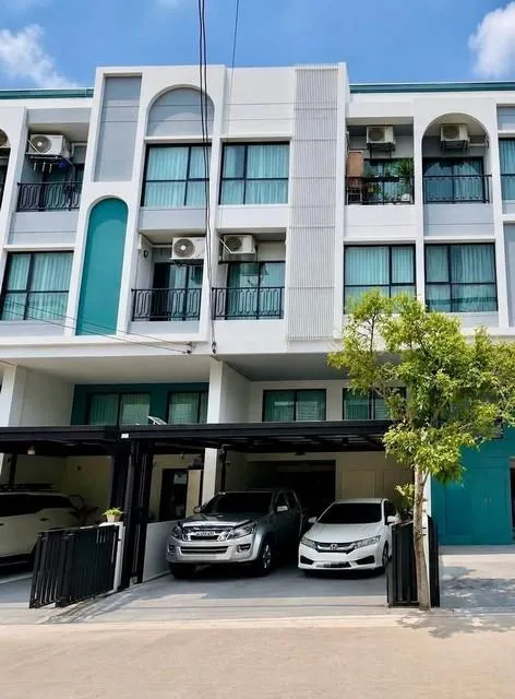 ขายทาวน์โฮม 3.5 ชั้น โครงการ เมซอง 168 ลาดพร้าว 101 เดินทางสะดวก ใกล้เลียบด่วน เกษตรนวมินทร์