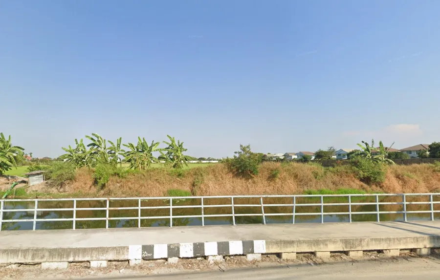 ขายที่ดินบางใหญ่ 18 ไร่ 2 งาน 72 ตร.ว. ใกล้หมู่บ้า