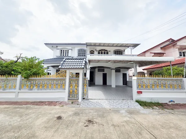 บ้านเดี่ยว หมู่บ้าน ชัยพฤกษ์ รามอินทรา หลังมุม รีโนเวทใหม่ทั้งหลัง  พร้อมพื้นที่กว้างถึง 140 ตรว. ใกล้จุดขึ้นลงทางด่วน
