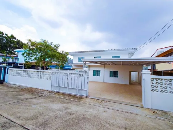 ให้เช่าบ้านเดี่ยว 2 ชั้น 85 ตรว. 3 ห้องนอน ซอยศรีบูรพา6 ใกล้นิด้า บรรยากาศดี เงียบสงบ ใกล้สวนนวมินทร์ภิรมย์ **จดทะเบียนบ
