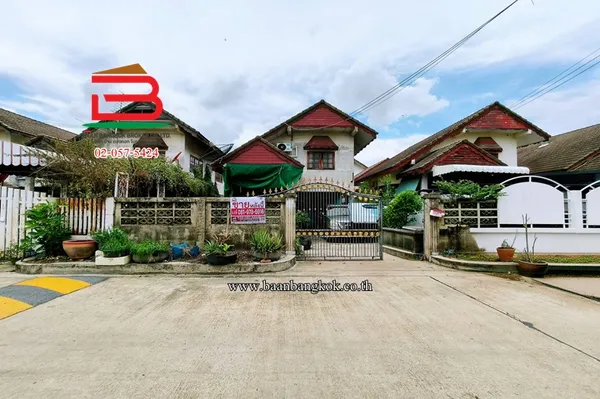 บ้านเดี่ยว หมู่บ้านรัตนโกสินทร์ 200 ปี รังสิต เนื้อที่ 45 ตรว. (ใกล้ตลาด 200 ปี รังสิต) อำเภอธัญบุรี จังหวัดปทุมธานี