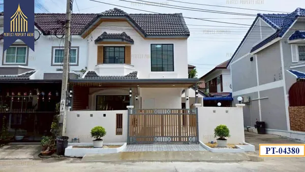 ขาย ทาวน์เฮ้าส์ มนรดา 2 บางบัวทอง ตกแต่งใหม่ราคาย่อมเยาว์