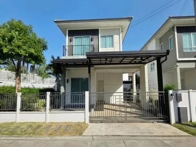HS 1966 ขายบ้านเดี่ยว 2 ชั้นหลังมุม 54 ตรว. 4 ห้องนอน โครงการ Centro พระราม 9 มอเตอร์เวย์ บิ้วอินพร้อมอยู่ ใกล้สนามบินสุ