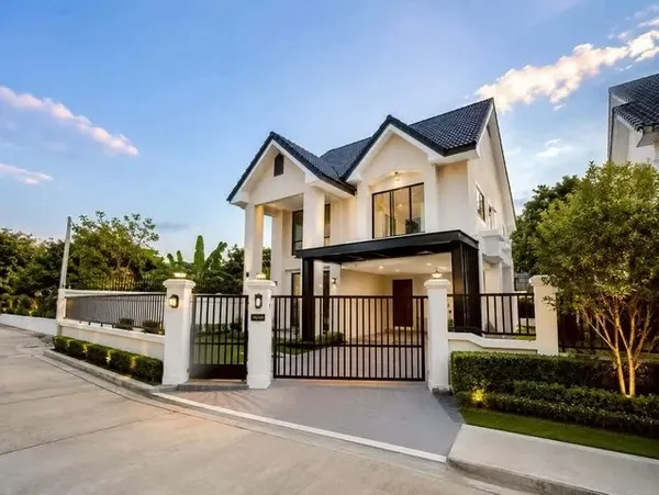 บ้านเดี่ยว 2 ชั้น รีโนเวทใหม่ หมู่บ้าน เฟอร์เฟค เพลส รามคำแหง 164 บ้านสวย พร้อมอยู่ ทำเลดี ใกล้รถไฟฟ้า และสิ่งอำนวยความส