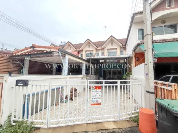ทาวน์เฮ้าส์ หมู่บ้านกลอรี่เฮ้าส์ เฟส2 ถนนเลียบคลองหนึ่ง ปทุมธานี