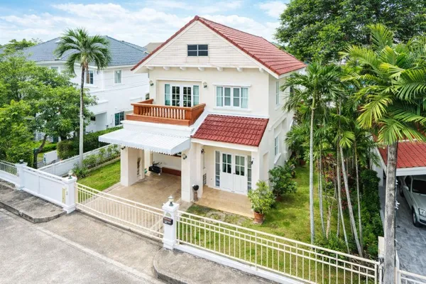 หรูหรา หนองหาร สันทราย บ้านเดี่ยว 2 ชั้นใกล้ตลาดสดแม่โจ้ 1.2 กม.แลนด์ แอนด์ เฮ้าส์ 3 นอน 2 น้ำ พร้อมเฟอร์ฯ แยกหนองจ๊อม