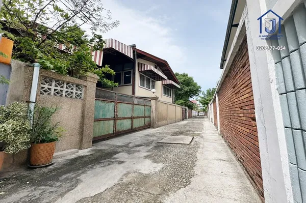 ขายบ้านเดี่ยว 2 ชั้น ซอยเจริญกรุง 79 แยก 6 ใกล้เอเชียทีค โรงเรียนนานาชาติโชรส์เบอรี และ BTS สะพานตากสิน