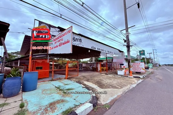 ที่ดินพร้อมกิจการ เนื้อที่ 186 ตร.ว. อยู่ติดกับปั้ม PT เชียงยืน ถนนขอนแก่น-ยางตลาด ตำบลเชียงยืน อำเภอเชียงยืน มหาสารคาม