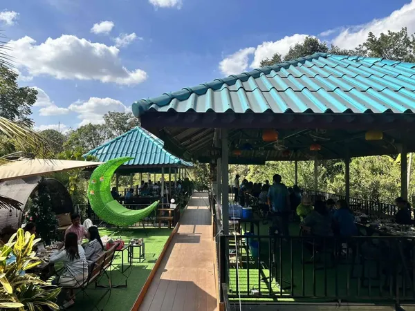 ขายถูกมาก!! กิจการร้านอาหาร ร้านสวย บรรยากาศดี ทำเลทอง อ.ครบุรี โคราช ติดกรมป่าไม้
ทำธุรกิจต่อได้ทันที