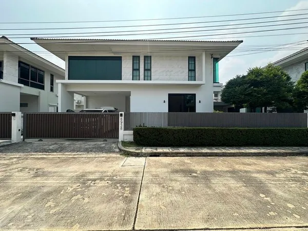 T26-495 ให้เช่า บ้าน หมู่บ้าน Perfect Place กรุงเทพกรีฑาตัดใหม่ 80000 บาทต่อเดือน 63 ตารางวา กรุงเทพ ห้องนอน 3 ห้อง ห้อง
