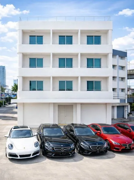 เอาคาร4 ชั้น 2คูหา 400ตร.ม. ดอะมอลล์ รามคำแหง 950 ม. จอดรถ 6 คัน 10นอน 7น้ำ แอร์ 6 เครื่อง ใกล้ม.รามคำแหง 700 ม.