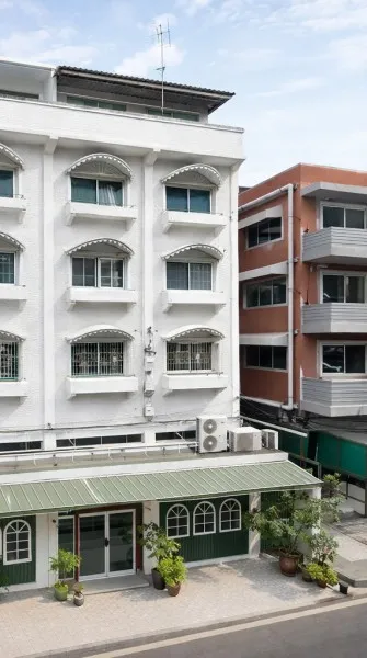 อาคารพาณิชย์หัวมุม 5 ชั้น 2 คูหา 15นอน 15น้ำ MRT ลาดพร้าว 101 249ม. เดอะมอลล์ บางกะปิ 950ม. 40 ตร.ว. 640 ตร.ม. จอดรถ 3-4