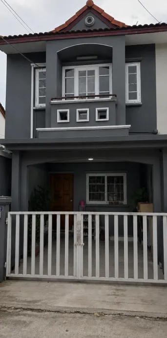  เจ้าของขายเอง! ราคา 2,250,000 ล้านบาท ทาวน์เฮ้าส์ 2 ชั้น หมู่บ้าน เค.ซี. รามอินทรา 1 ซอยหทัยราษฎร์ 39 กรุงเทพมหานคร
