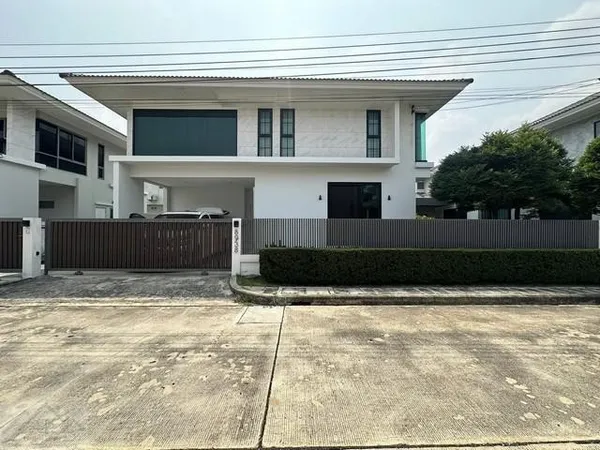 HR 10219 ให้เช่าบ้านเดี่ยว 2 ชั้น 222 ตรม. 3 ห้องนอน หมู่บ้าน Perfect Place กรุงเทพกรีฑาตัดใหม่