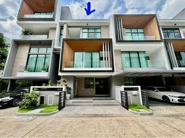 HR 10227 ให้เช่าทาวน์โฮม 3 ชั้น 285 ตรม. โครงการ Nirvana DEFINE ศรีนครินทร์ พระราม 9 ถนนศรีนครินทร์ ร่มเกล้า