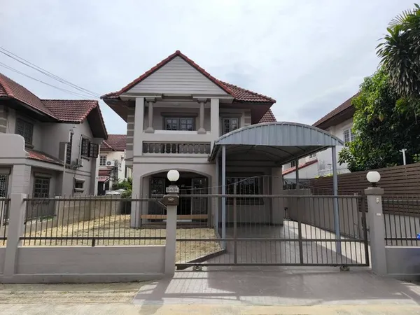 บ้านมณียา 60 ตรว. 3 ห้องนอน 2 ห้องน้ำ หมู่บ้านมณียา รัตนาธิเบศว์ ปากซอยมีสถานีรถไฟฟ้าสายสีม่วง (RH1557)