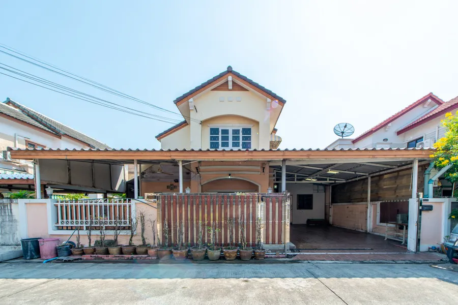 ขายบ้านเดี่ยว หมู่บ้าน ชนชื่น 1 ซอยทวีวัฒนา 9 ใกล้