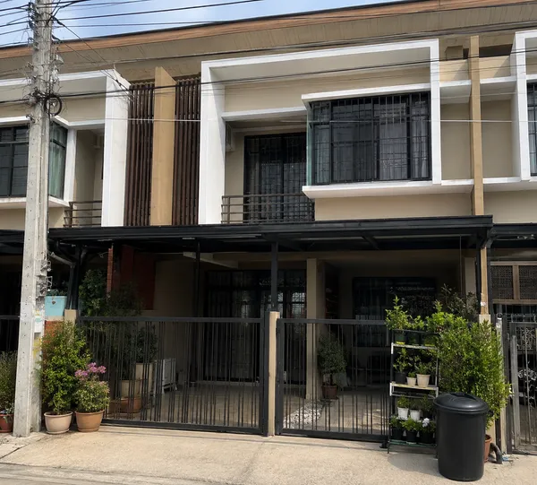 ขาย 2.9 ล้านบาท ทาวน์โฮม 2 ชั้น โครงการบ้านธนารินทร์ 5 เนื้อที่ 19.5 ตารางวา ซอยประชาอุทิศ 90 พระสมุทรเจดีย์