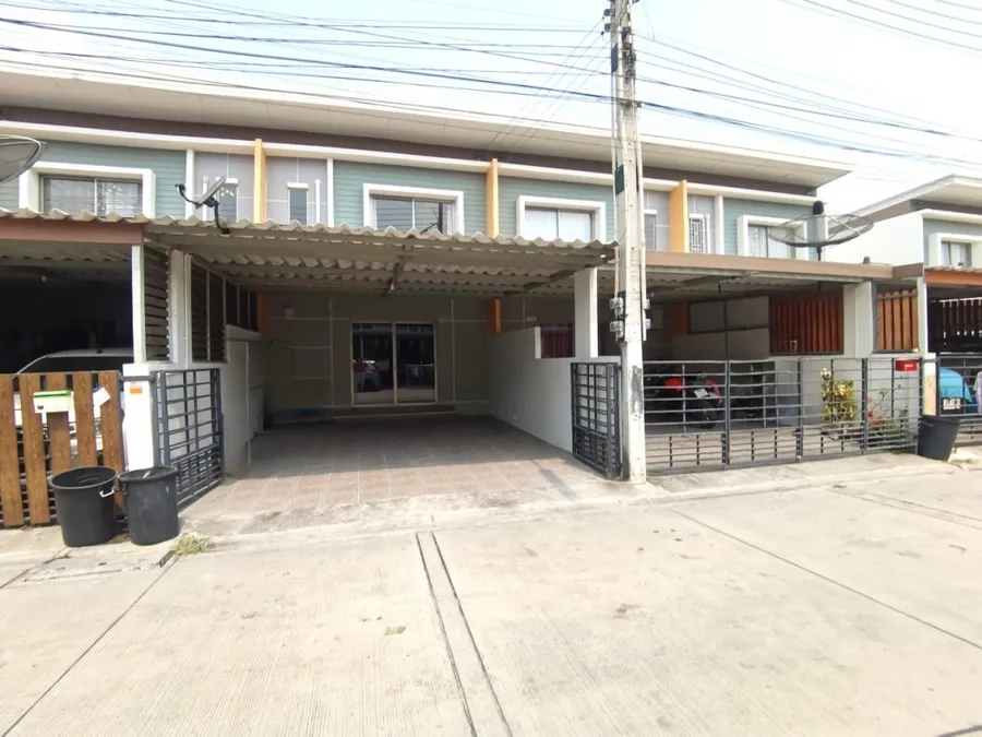 ขาย ทาวน์โฮม HS085 หมู่บ้านไลท์โฮมทาว์น บ้านบึง ชล