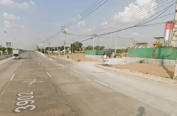 วงแหวน คลองพระอุดม ลาดหลุมแก้ว ปทุมธานี ให้เช่าที่ดินถมแล้ว 1 -2 ไร่ครึ่ง วัดทองสะอาด 1.92กม. ติดถนนกาญจนาภิเษก 400ตร.ว.