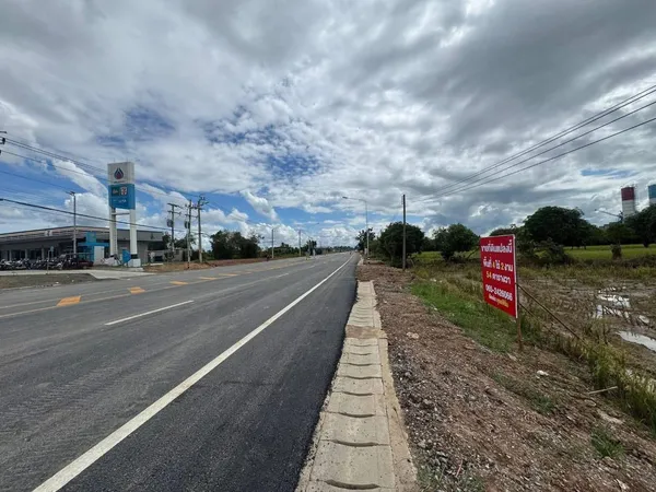 ขายถูกมาก!! ที่ดิน 4 ไร่ 2 งาน 54 ตร.ว. ติดถนนใหญ่ ตรงข้ามปั๊มน้ำมัน ปตท.หนองตม อ.พรหมพิราม จ.พิษณุโลก