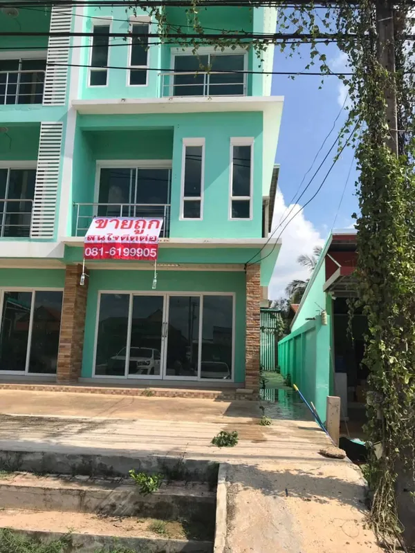 ขายถูกมาก ผ่อนตรงได้!! อาคารพาณิชย์ 3 ชั้น ติดถนน 4 เลน อ.กันทรวิชัย มหาสารคาม ใกล้ ม.มหาสารคาม ใกล้บิ๊กซี