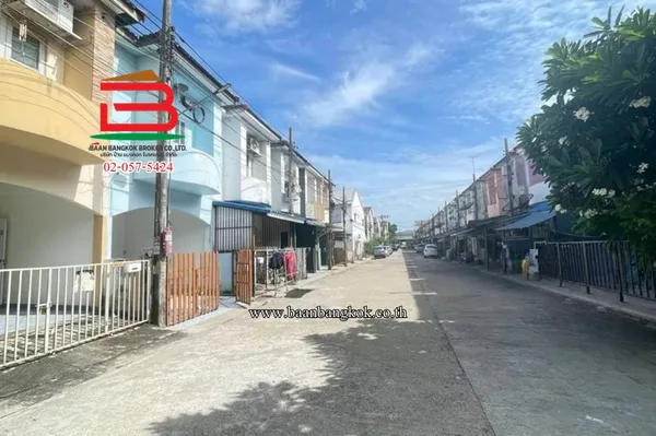 ทาวน์เฮาส์ หมู่บ้านพีรวัส (ซอยเพิ่มสิน 56) เนื้อที่ 16 ตรว. ใกล้ICON สายไหม 56 ถนนสุขาภิบาล 5 แขวงออเงิน เขตสายไหม
