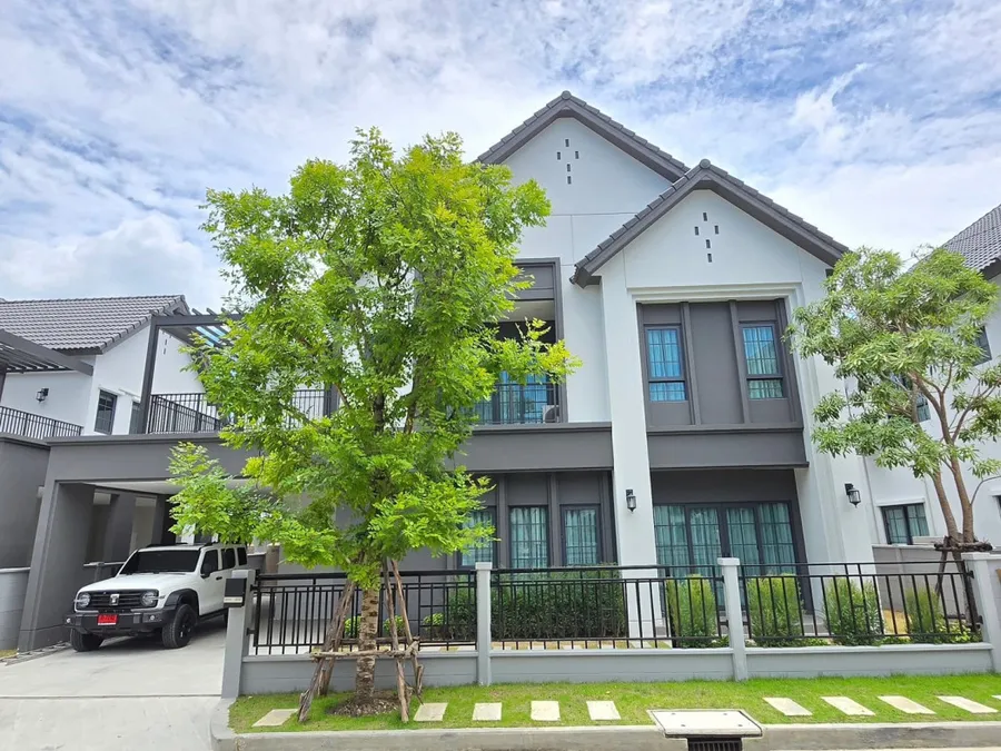 ให้เช่า บ้านเดี่ยว Centro Bangna 70 ตรว 303 ตรม 4 