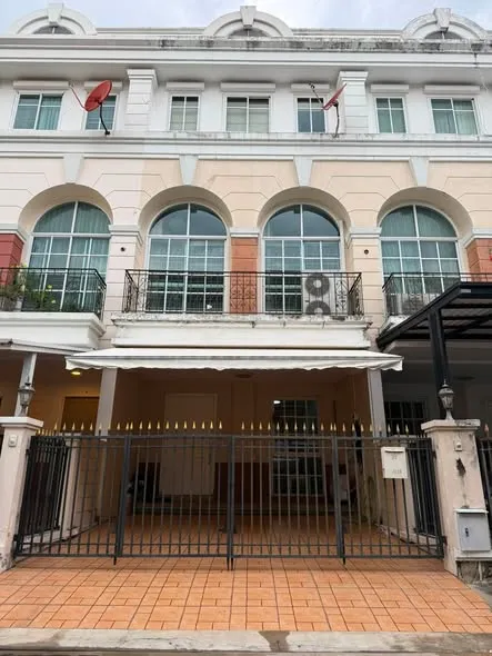 ขายทาวน์โฮม 3 ชั้น 21.3 ตรว. พลัส ซิตี้ พาร์ค พระราม 9-หัวหมาก Plus City Park ใกล้ The Nine, มหาวิทยาลัย Abac (ขายพร้อมผ
