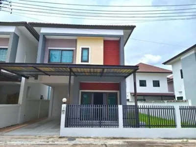 บ้านแฝด 2 ชั้นพานทองชลบุรี สภาพใหม่พร้อมเข้าอยู่ หมู่บ้านเมอร์ริเดียน พาร์ควิวล์ พานทอง ชลบุรี