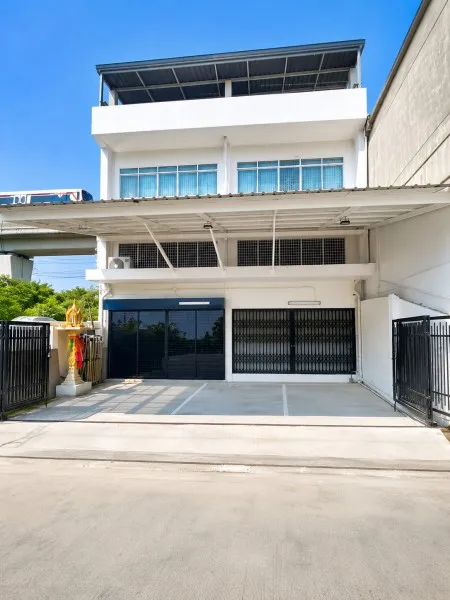 ถ.สุขุมวิท107 โฮมออฟฟิศให้เช่า 2 คูหา 3.5ชั้นใกล้ BTSแบริ่ง 850 ม. 540 ตร.ม. พร้อมชั้นลอย 3 น้ำ Makro ศรีนครินทร์ 2.81กม