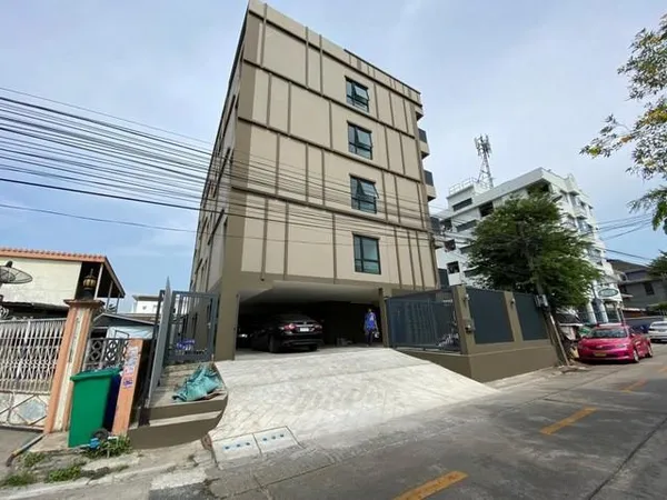 ขายอพาร์ทเม้นท์ 5 ชั้น 36 ห้อง ย่านลาดพร้าว 71 ซอยสังคมสงเคราะห์ ( ผู้เช่าเต็มทุกห้อง )