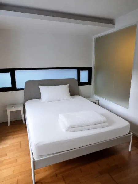 ห้องมุม ชั้น2 BTS เพลินจิต 320ม. 41 ตร.ม. ปาร์คนายเลิศ The Nest Ploenchit เพลินจิต รพ.บำรุงราษฏร์ 890ม. 1นอน 1น้ำ ลด35% 