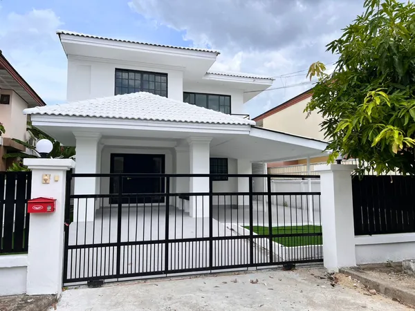 ขายบ้านเดี่ยว 2 ชั้น 58 ตรว หมู่บ้านอักษรา พุทธมณฑลสาย 3 - ทวีวัฒนา ตกแต่งใหม่สไตล์ Luxury