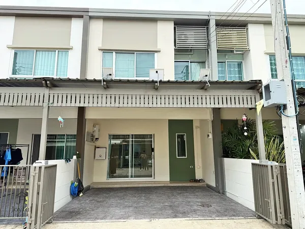 ขายทาวน์โฮม LPN Townville เพิ่มสิน–วัชรพล | รีโนเวทใหม่ พร้อมอยู่ | ประหยัดพลังงานด้วย Solar Cell